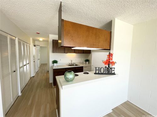 604-1717 Citron St, Honolulu, HI, 96826-2521 | Card Image
