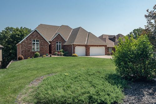 4900 S Bellhurst Ave, Springfield, MO, 65804-7824 | Card Image