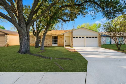 9446 Cliff Way St, San Antonio, TX, 78250-3928 | Card Image
