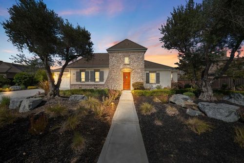 19080 Clayton Ave, Morgan Hill, CA, 95037-2737 | Card Image
