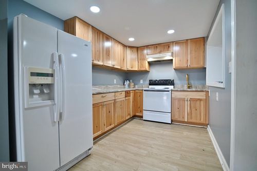 20 Greenfield Rd, LURAY, VA, 22835-1202 | Card Image