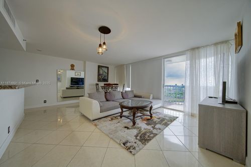 apt-1811-7601 E Treasure Dr, North Bay Village, FL, 33141-4367 | Card Image