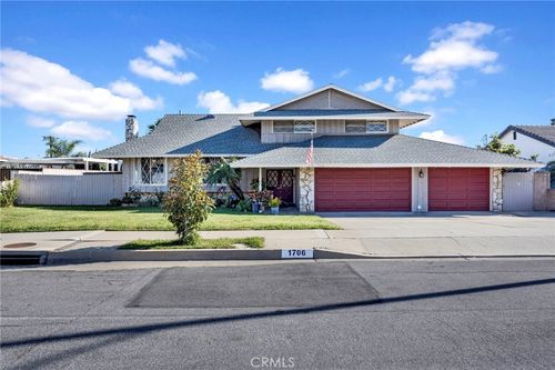 1706 E Retford St, Covina, CA, 91724-2815 | Card Image