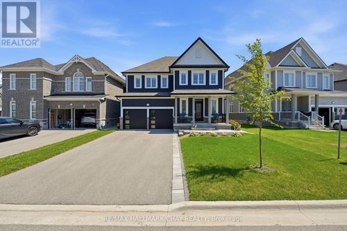 113 Strachan Trail, New Tecumseth (Beeton), ON, L0G1A0 | Card Image