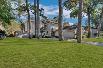 15010 Rolling Oaks Drive, House other with 4 bedrooms, 2 bathrooms and null parking in Houston TX | Image 2