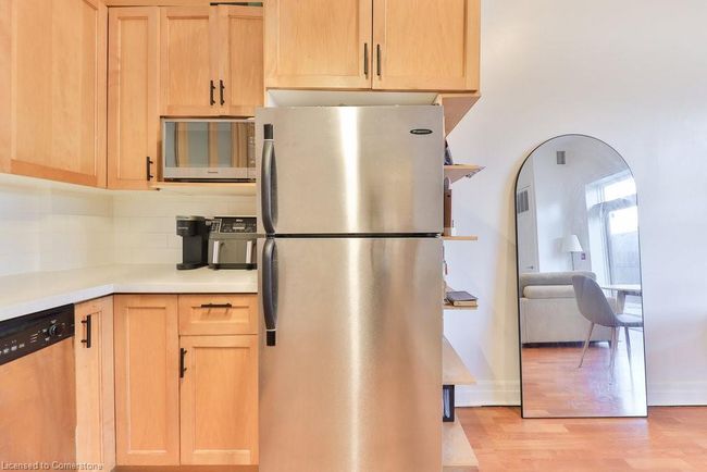 105 - 459 Kerr St, House attached with 1 bedrooms, 1 bathrooms and 1 parking in Oakville ON | Image 8
