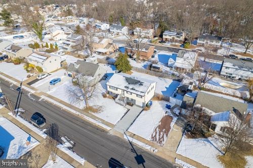 33 Sycamore Dr, Burlngtn Twp, NJ, 08016-3137 | Card Image