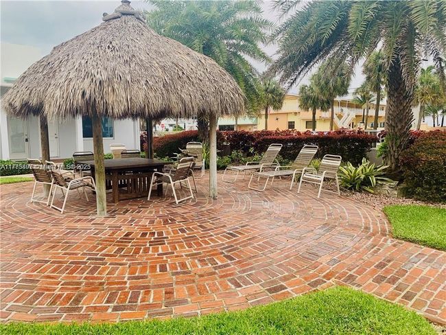 APT-17 - 4228 N Ocean Dr, Condo with 0 bedrooms, 1 bathrooms and null parking in Lauderdale By The Sea FL | Image 33