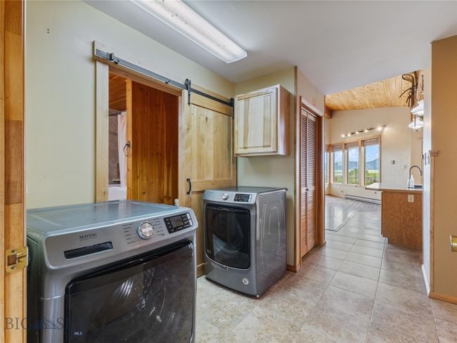 106 Two Bumps Loop E, House other with 3 bedrooms, 2 bathrooms and null parking in Ennis MT | Image 12