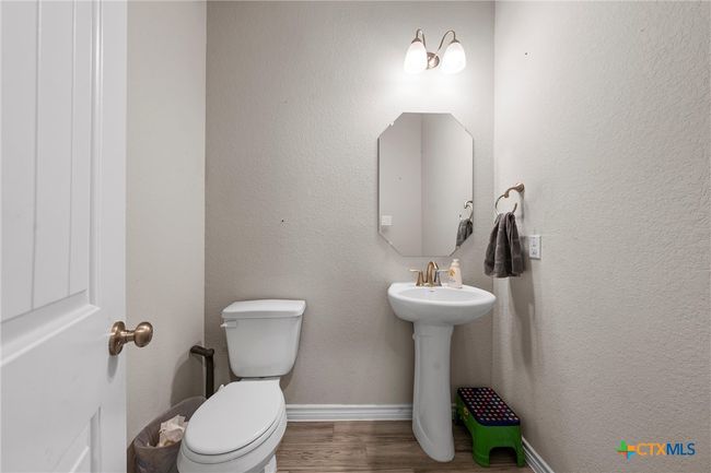 5803 St Charles Dr, House other with 5 bedrooms, 3 bathrooms and null parking in Belton TX | Image 6