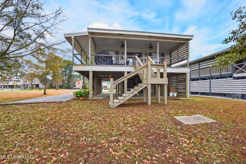 15227 Ponotoc Dr, Kiln, MS, 39556-8171 | Card Image