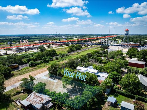 313 N Front St, Kyle, TX, 78640 | Card Image