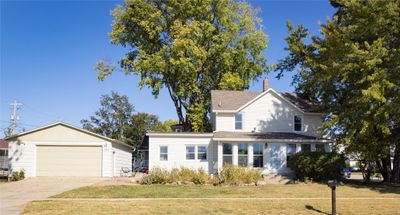 202 2nd Street Se, Home with 3 bedrooms, 1 bathrooms and null parking in Bondurant IA | Image 1