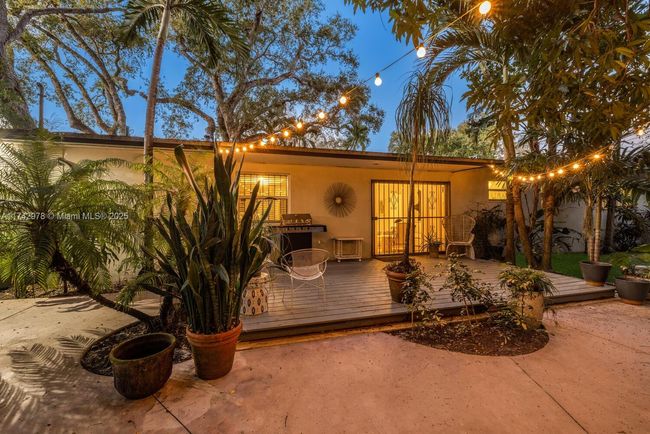 700 Ne 155 Th St, House other with 3 bedrooms, 2 bathrooms and null parking in Miami FL | Image 30