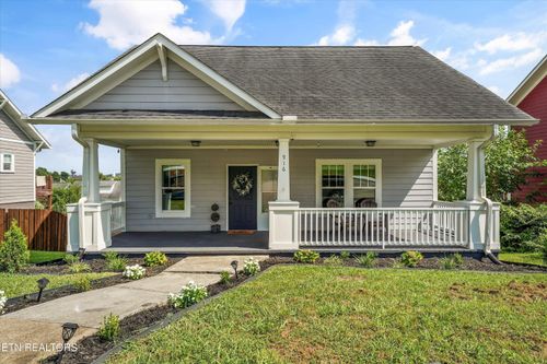 916 Knoxville College Drive, Knoxville, TN, 37921 | Card Image