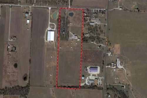 2370 E Blackjack Rd, Pilot Point, TX, 76258-6927 | Card Image
