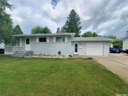 343 Nicholas St, Kamsack, SK, S0A | Card Image