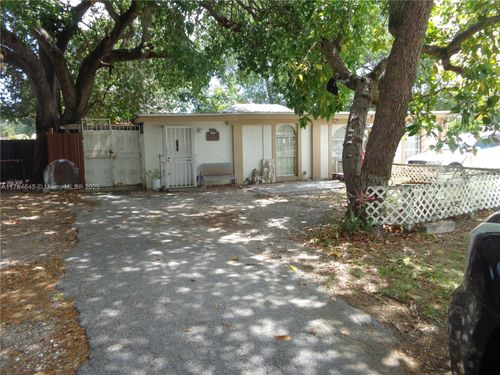 1385 Nw 100th St, Miami, FL, 33147 | Card Image