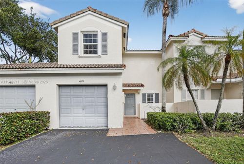 4824 Sw 32nd Ter, Fort Lauderdale, FL, 33312-7957 | Card Image