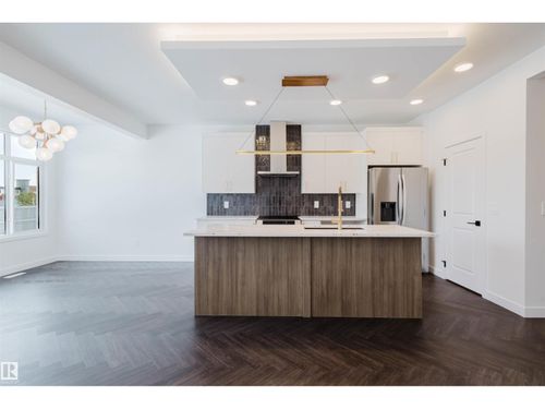 4116 208 St Nw, Edmonton, AB, T6M3E4 | Card Image