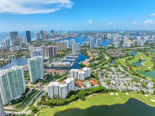 apt-714-20000 E Country Club Dr, Aventura, FL, 33180-3013 | Card Image