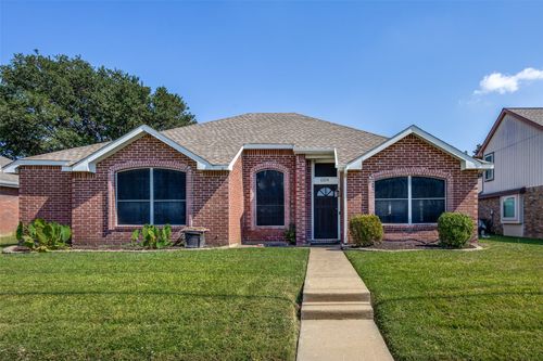 6104 Ethridge Dr, The Colony, TX, 75056-3612 | Card Image