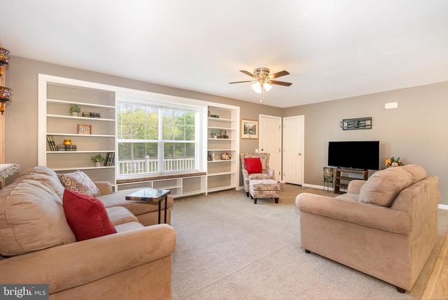 7 Kristin Dr, House other with 3 bedrooms, 2 bathrooms and null parking in LANDISBURG PA | Image 4