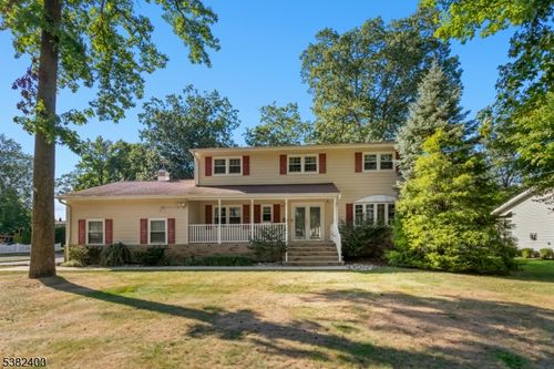 74 Hall Dr, Clark, NJ, 07066-2038 | Card Image