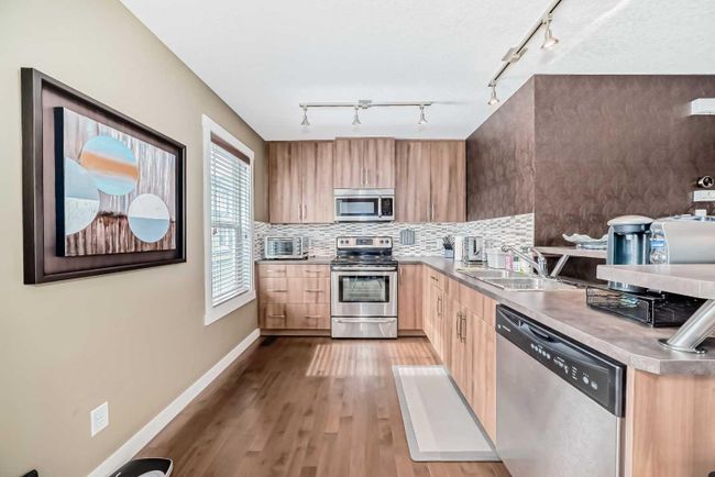 211 Mckenzie Towne Link Se, Home with 2 bedrooms, 2 bathrooms and 2 parking in Calgary AB | Image 7