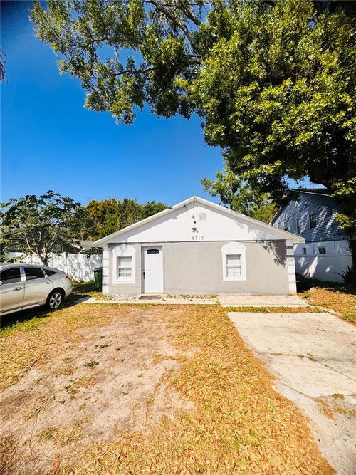 8710 N Tangerine Pl, TAMPA, FL, 33617-5924 | Card Image