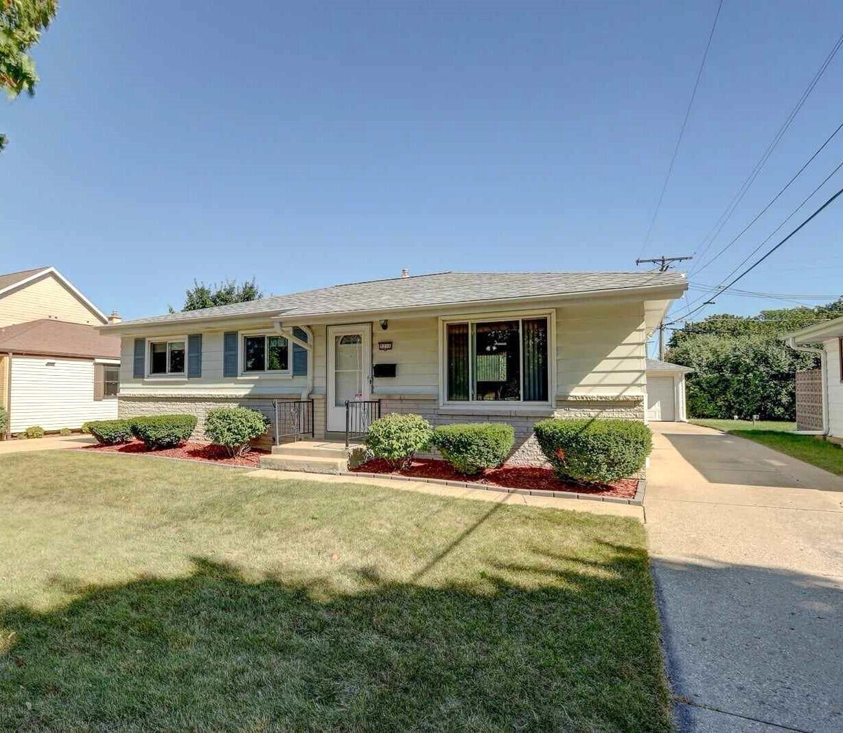 86th St, Milwaukee, WI 53227