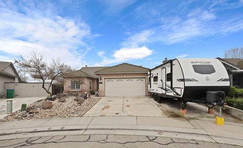 922 Pearwood Cir, Lodi, CA, 95242-2052 | Card Image