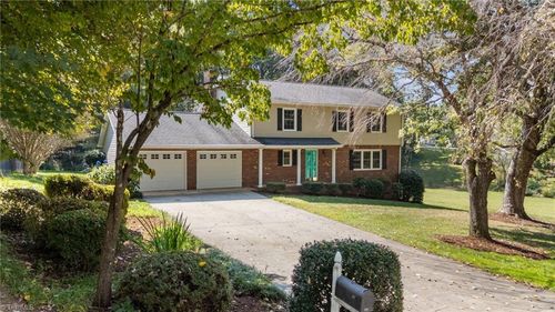 121 W Magnolia Rd, North Wilkesboro, NC, 28659-4634 | Card Image