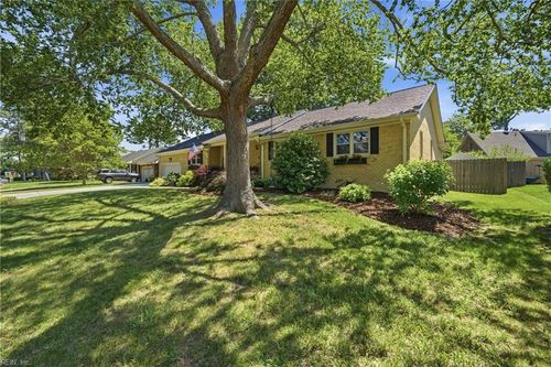628 Ben Bow Dr, Virginia Beach, VA, 23464-2465 | Card Image