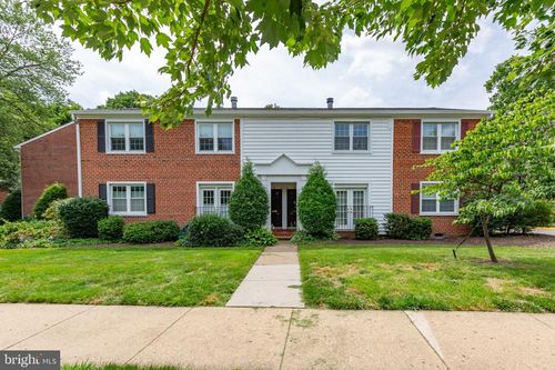 unit-b-2637 S Walter Reed Dr, ARLINGTON, VA, 22206-1232 | Card Image