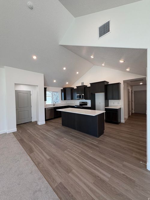 b-832 N 250 E, Tooele, UT, 84074 | Card Image