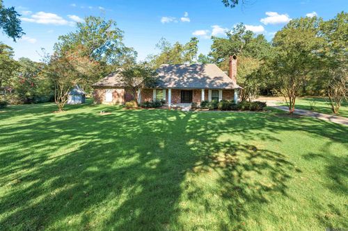 6615 Oak Cluster Dr, Greenwell Springs, LA, 70739-4136 | Card Image