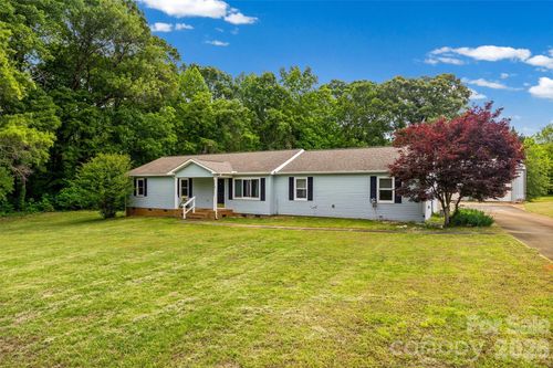 161 Shadow Lake Dr, Clover, SC, 29710-8677 | Card Image