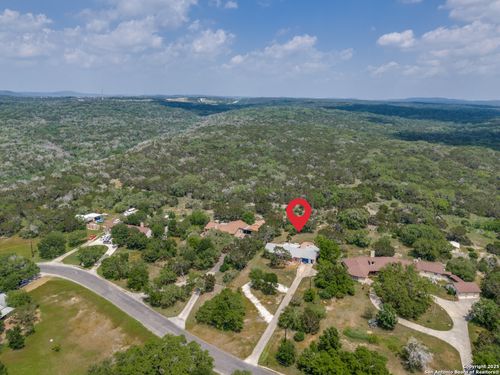 10001 Big Geronimo St, San Antonio, TX, 78254-1767 | Card Image