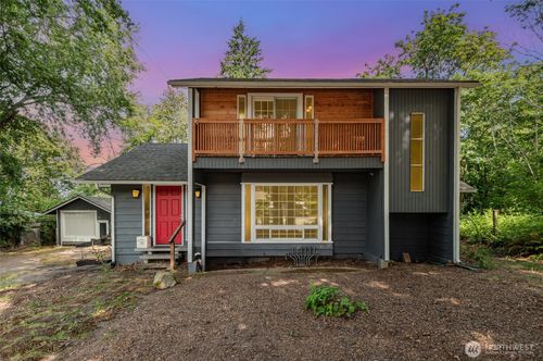 10564 14th Avenue S, Seattle, WA, 98168 | Card Image