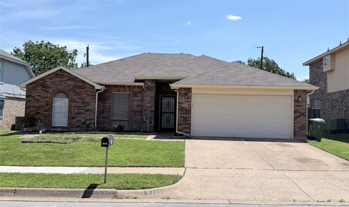 6709 Pecanwood Dr, Arlington, TX, 76001-7838 | Card Image