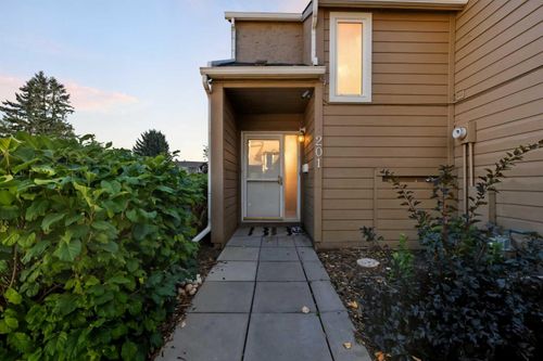 201-829 Coach Bluff Crescent Sw, Calgary, AB, T3H1B1 | Card Image