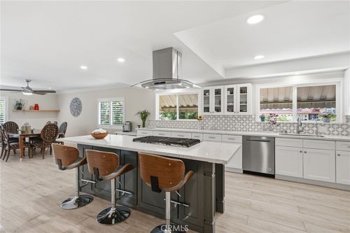 909 N Cleveland St, Orange, CA, 92867-5701 | Card Image