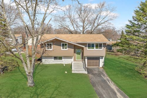 1512 Syracuse Ln, Schaumburg, IL, 60193-3313 | Card Image