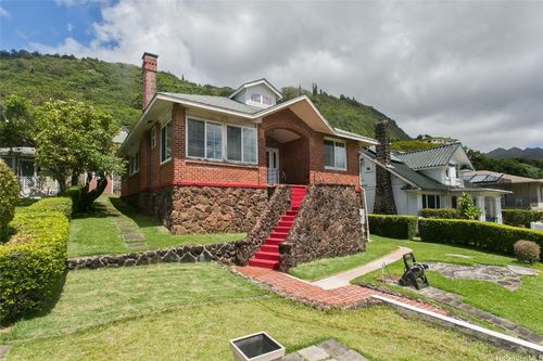 2742 Manoa Rd, Honolulu, HI, 96822-1748 | Card Image