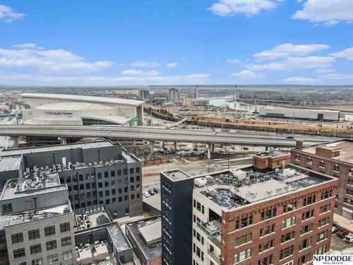 apt-501-902 Dodge St, Omaha, NE, 68102-1122 | Card Image