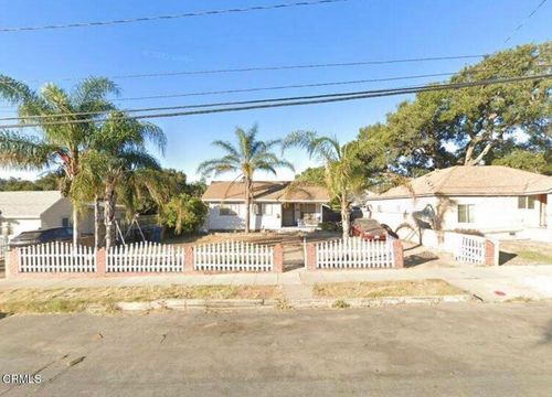 422 N Oak St, Santa Paula, CA, 93060-2207 | Card Image