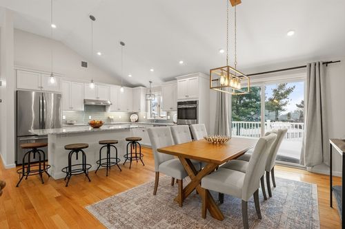 12 Tara Rd, Peabody, MA, 01960-6262 | Card Image