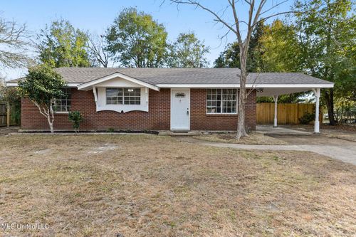 2610 Demaret Dr, Gulfport, MS, 39507-2830 | Card Image