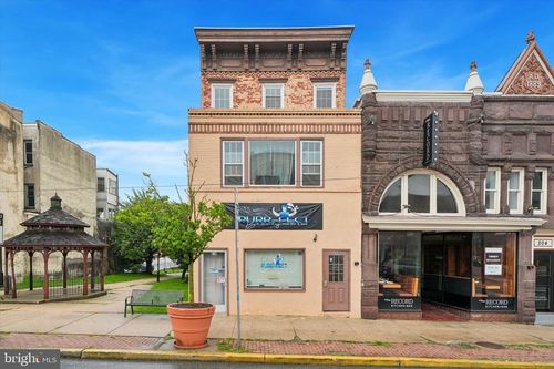 2-208 E Lincoln Hwy, COATESVILLE, PA, 19320-3408 | Card Image